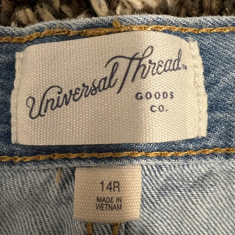 Women’s Light Wash Mid Rise Wide Leg Jeans Size 14 - Picture 2 of 6